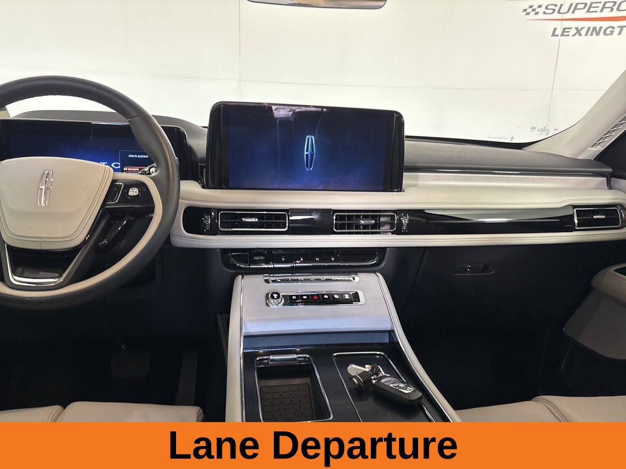 Used 2025 Lincoln Aviator Reserve w/ Equipment Group 201A AWD/4WD image 22