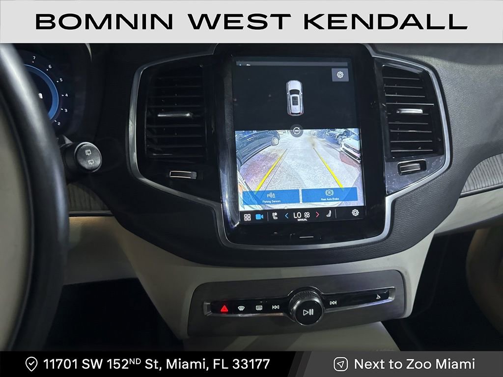 Used 2023 Volvo XC90 B6 Plus image 5