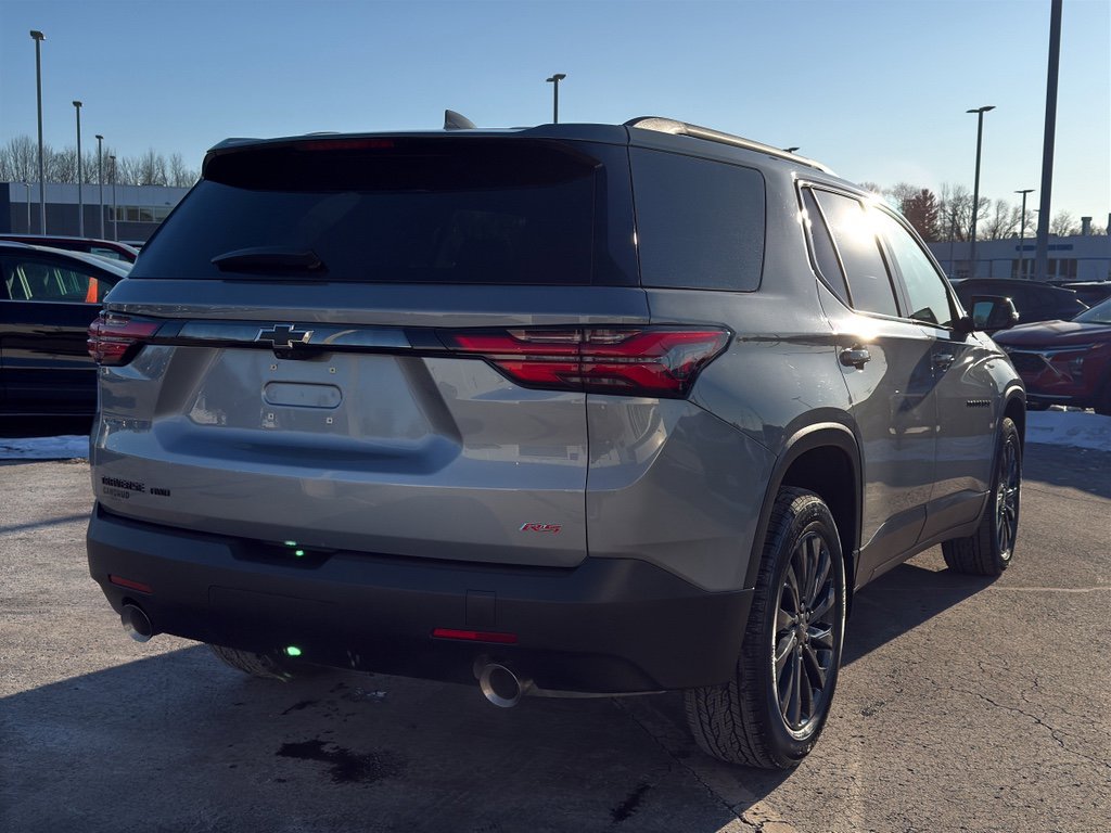 Used 2023 Chevrolet Traverse RS image 5