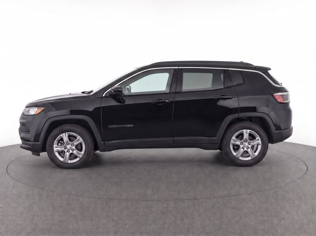 Used 2024 Jeep Compass Latitude AWD/4WD image 6