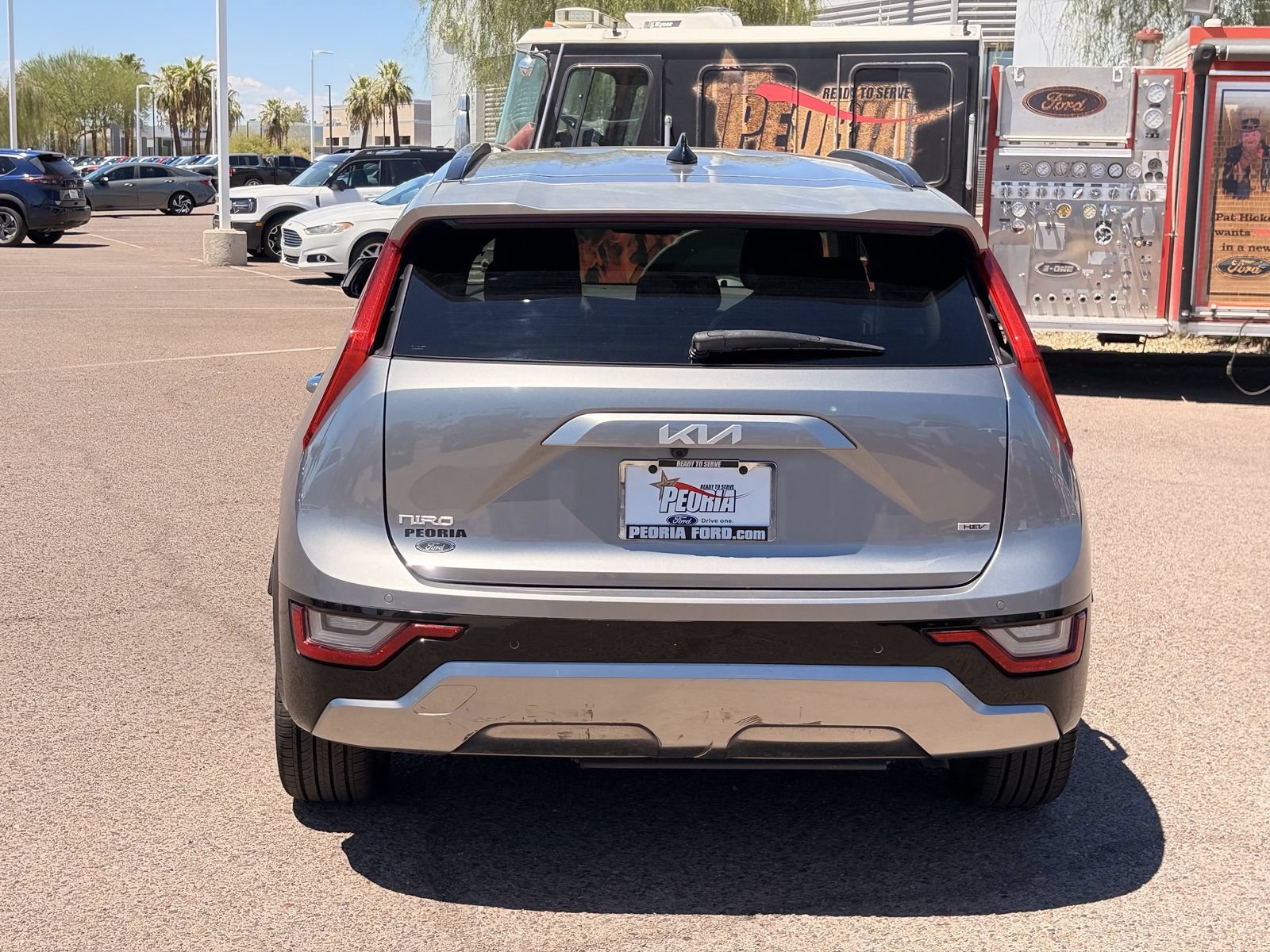 Used 2023 Kia Niro SX Touring FWD image 35