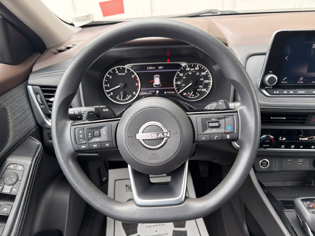 Certified 2023 Nissan Rogue SV FWD image 16