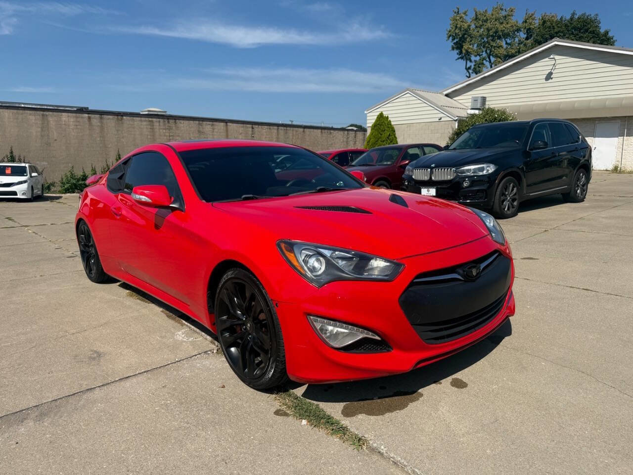 Used 2013 Hyundai Genesis 3.8 image 3