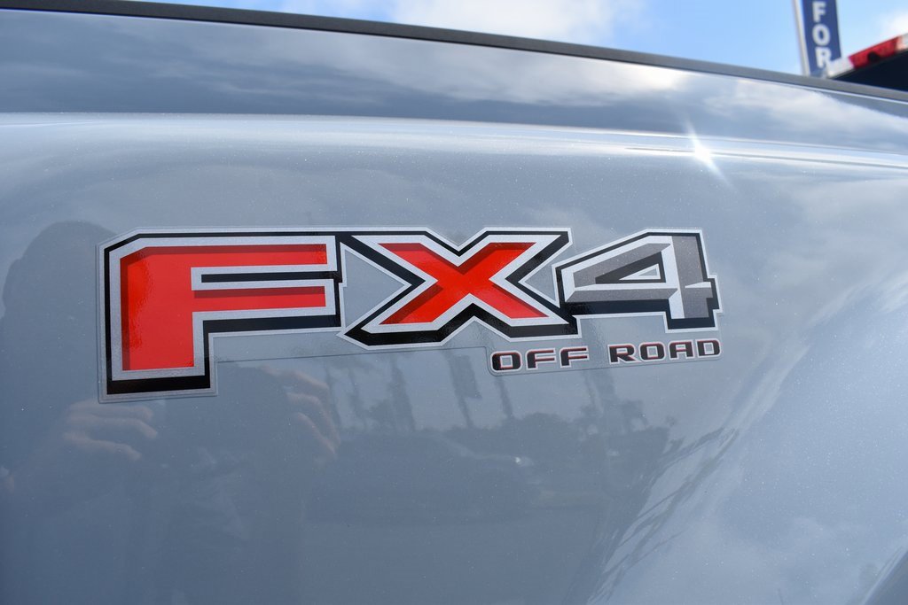 Used 2025 Ford F450 Lariat w/ FX4 Off-Road Package image 12