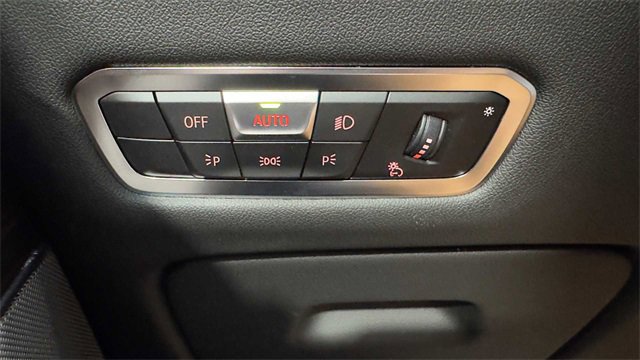 Used 2023 BMW X5 xDrive45e w/ M Sport Package image 22