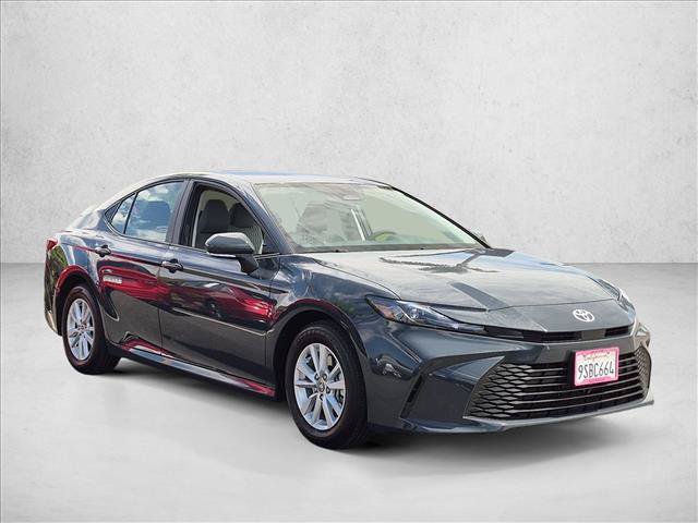 Used 2025 Toyota Camry LE FWD image 3