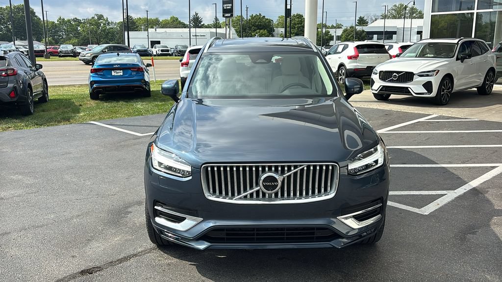 Used 2024 Volvo XC90 B5 Plus w/ Protection Package Premier AWD/4WD image 5