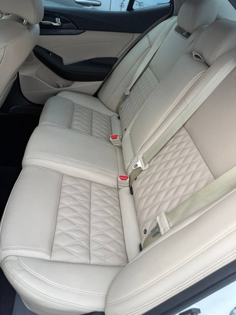 Certified 2023 Nissan Maxima Platinum w/ Sport Mat Group FWD image 9