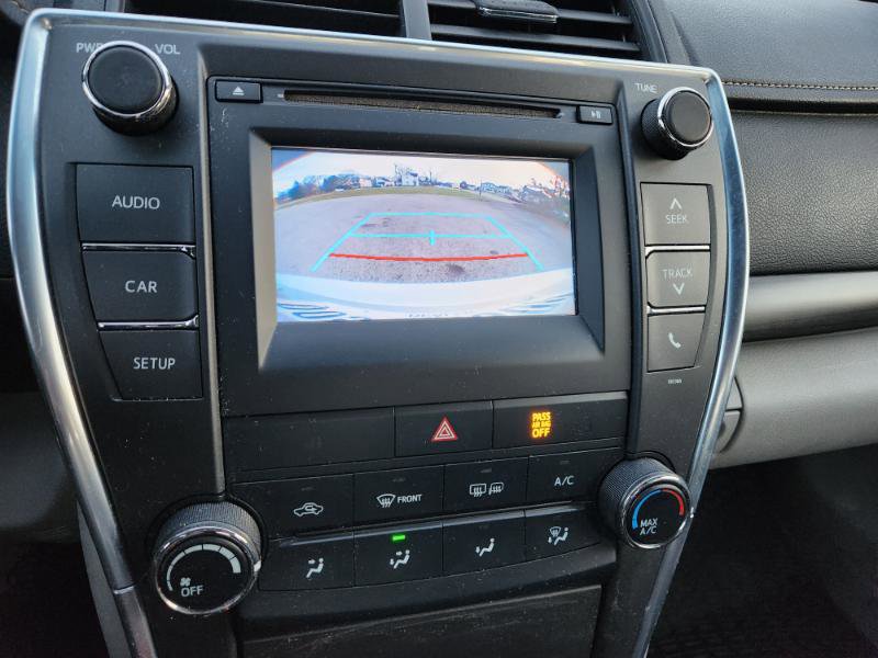 Used 2015 Toyota Camry LE image 24