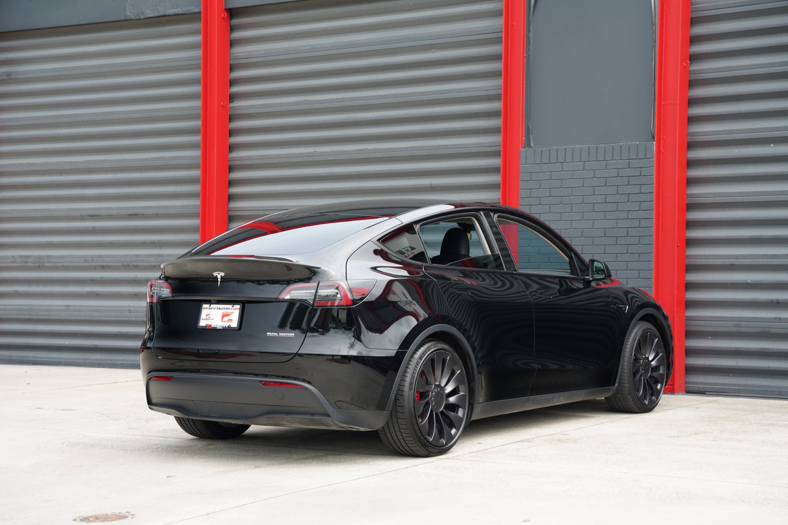 Used 2023 Tesla Model Y Performance AWD/4WD image 13