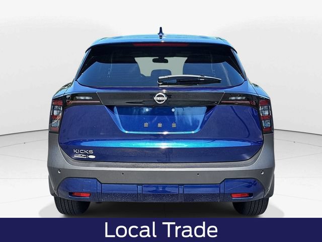 Used 2025 Nissan Kicks SV FWD image 5
