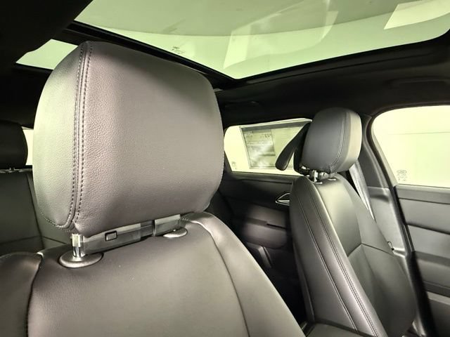 Certified 2026 Land Rover Range Rover Velar S AWD/4WD image 37