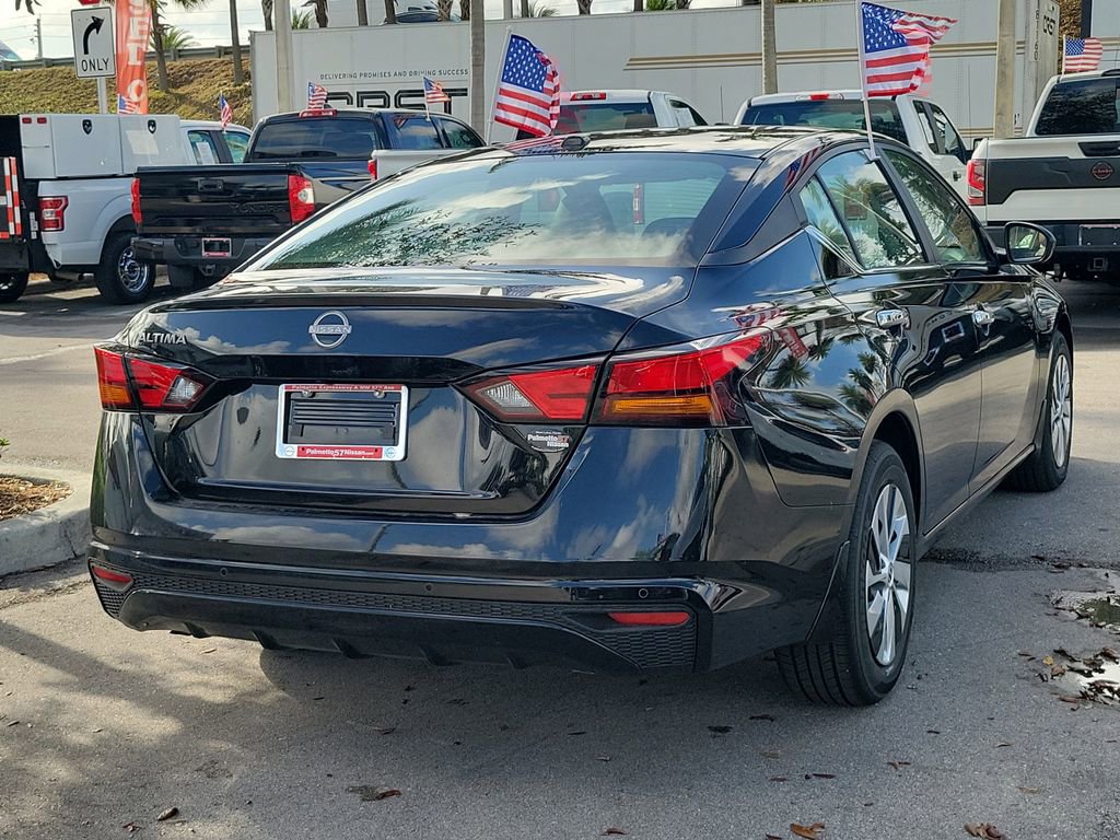 Certified 2025 Nissan Altima 2.5 S image 6
