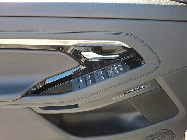Used 2023 Land Rover Range Rover Evoque R-Dynamic SE image 13