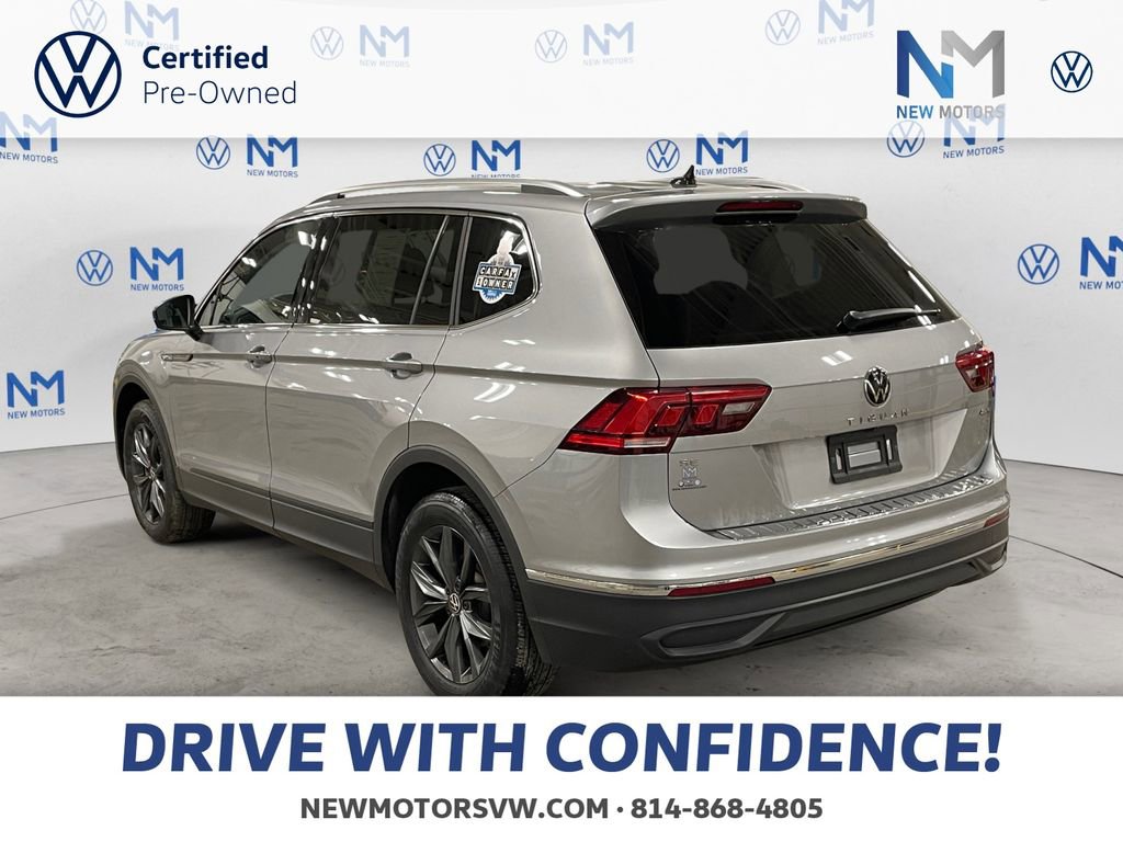 Used 2023 Volkswagen Tiguan SE w/ Panoramic Sunroof Package AWD/4WD image 3