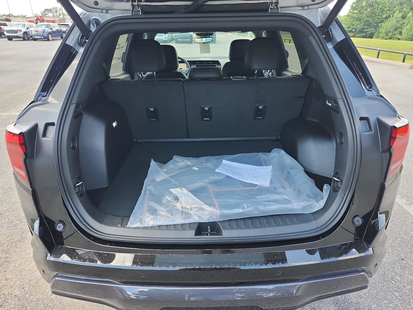 New 2026 GMC Terrain AT4 w/ Convenience Package III image 7