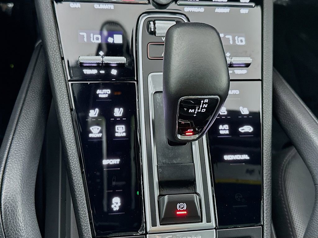 Certified 2022 Porsche Cayenne AWD/4WD image 19