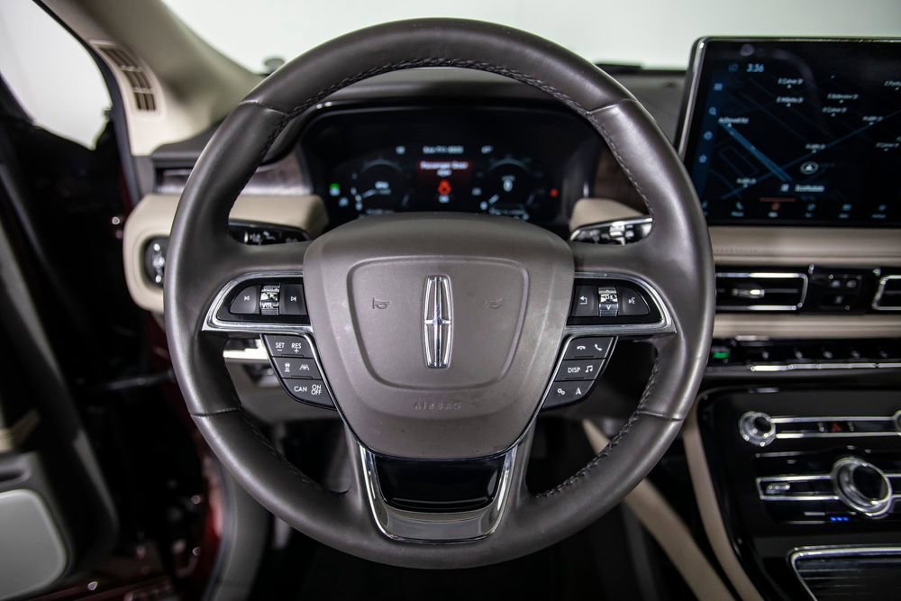 Used 2022 Lincoln Nautilus Reserve w/ Equipment Group 202A AWD/4WD image 37