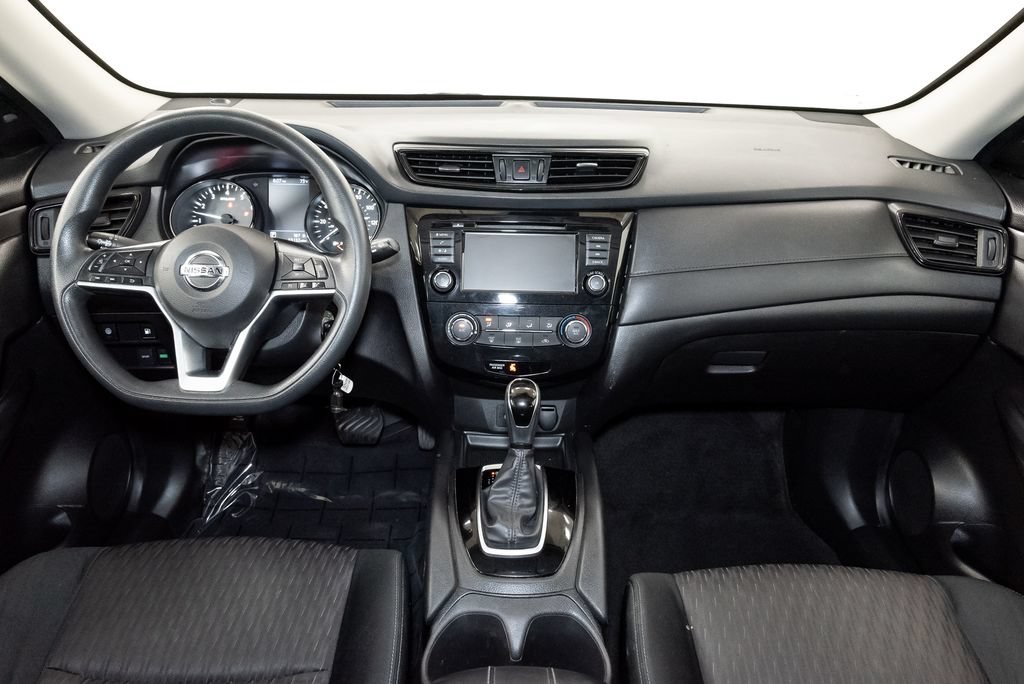 Used 2020 Nissan Rogue S FWD image 19