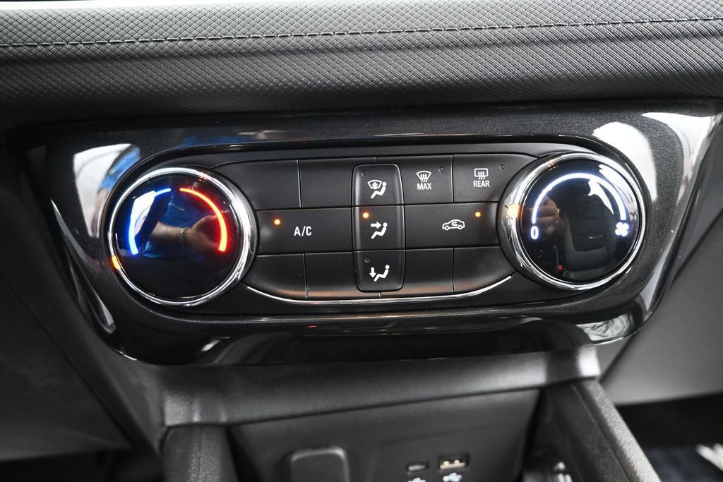 Used 2025 Chevrolet TrailBlazer LT FWD image 20