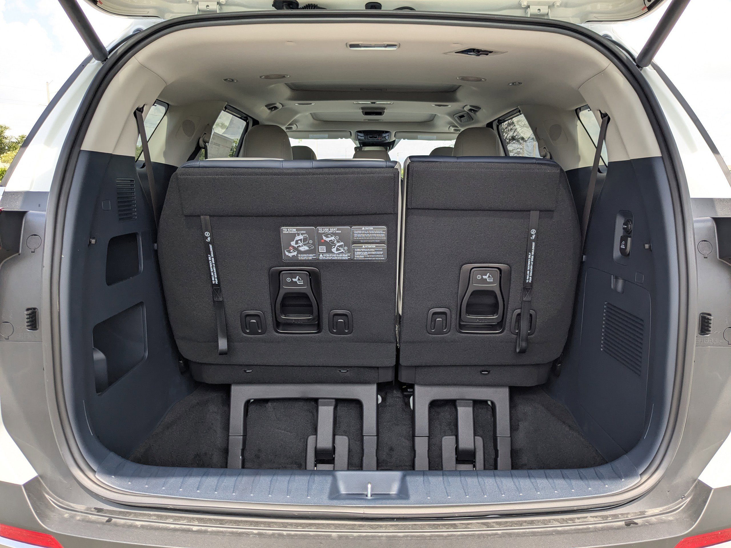 New 2026 Kia Carnival SX image 15