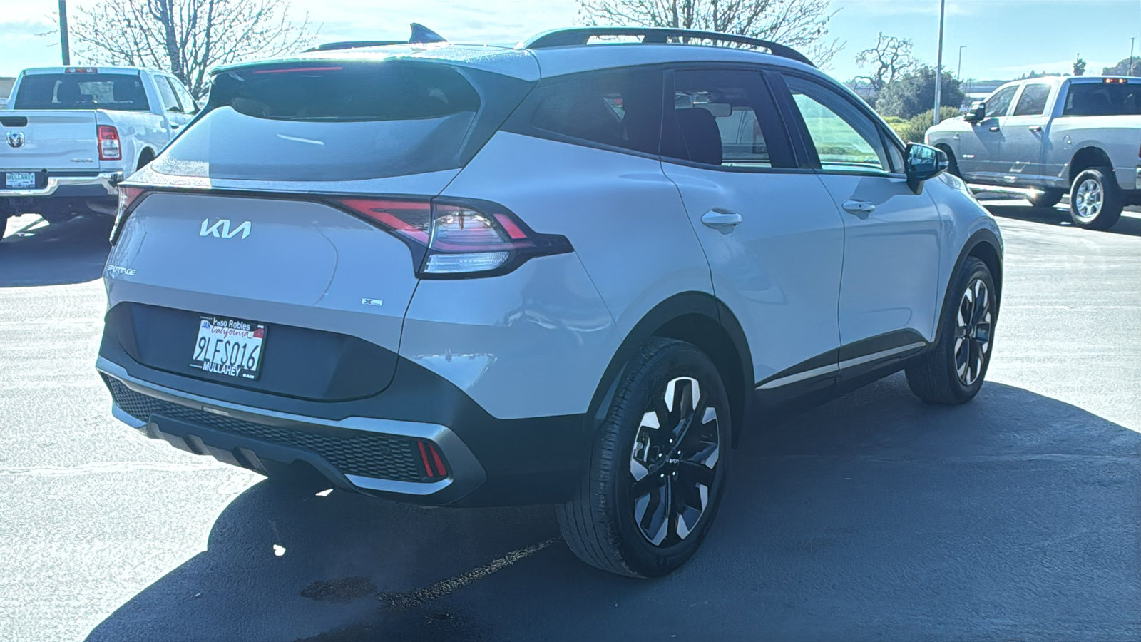 Used 2024 Kia Sportage X-Line w/ X-Line Premium Package image 3