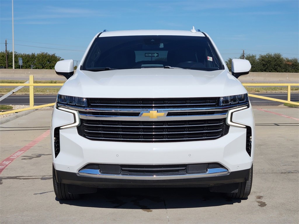 Used 2024 Chevrolet Suburban LT image 2