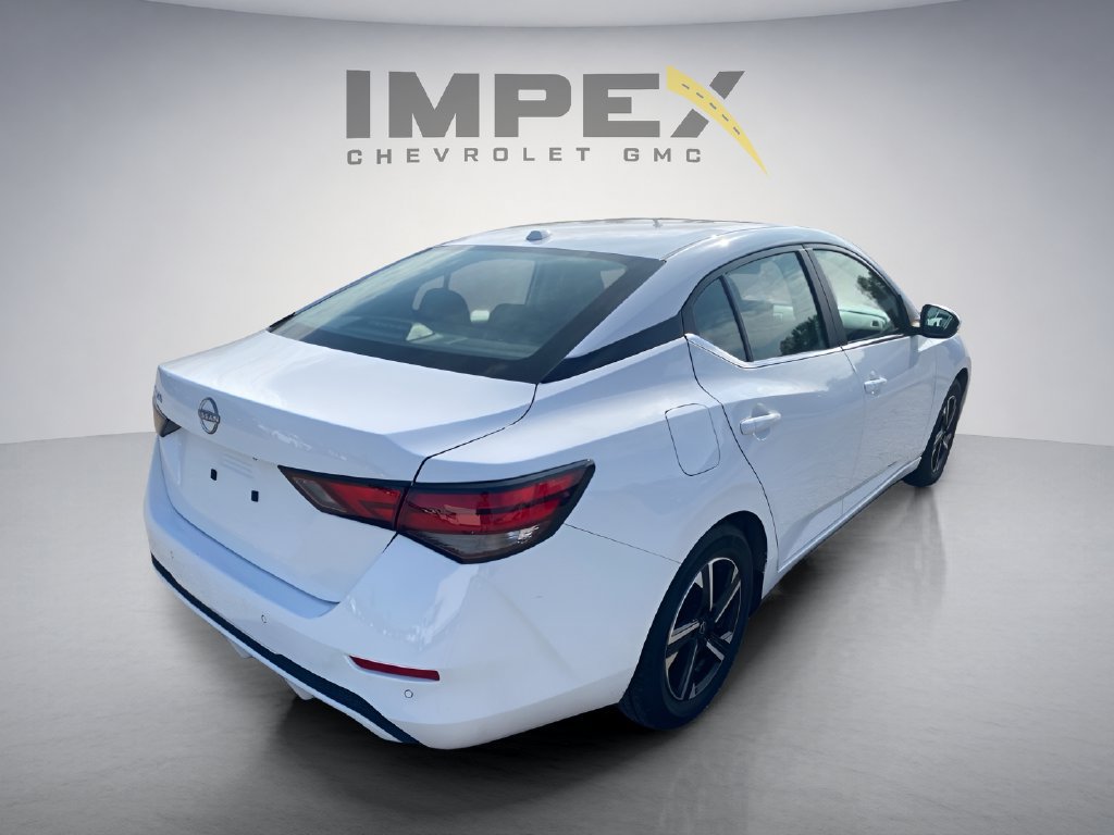 Used 2025 Nissan Sentra SV FWD image 5