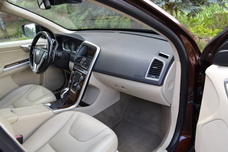 Used 2015 Volvo XC60 T6 Premier Plus AWD/4WD image 26