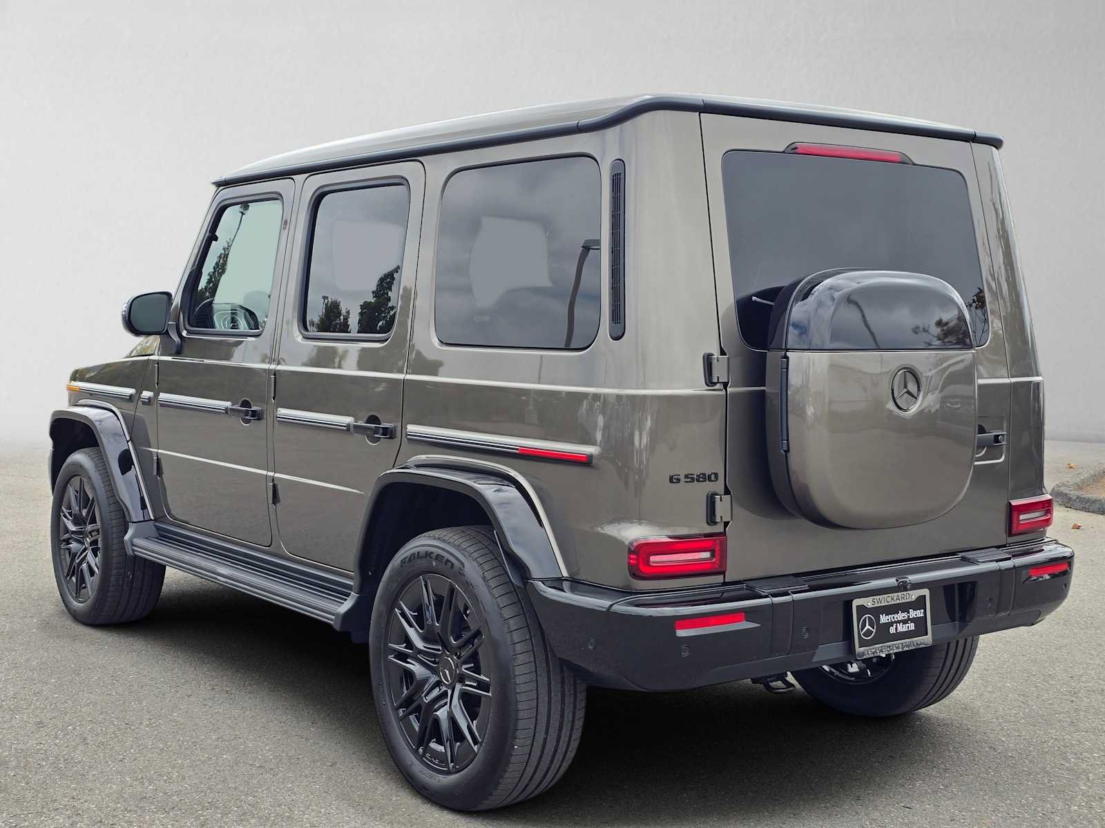 New 2027 Mercedes-Benz G 580 e image 5