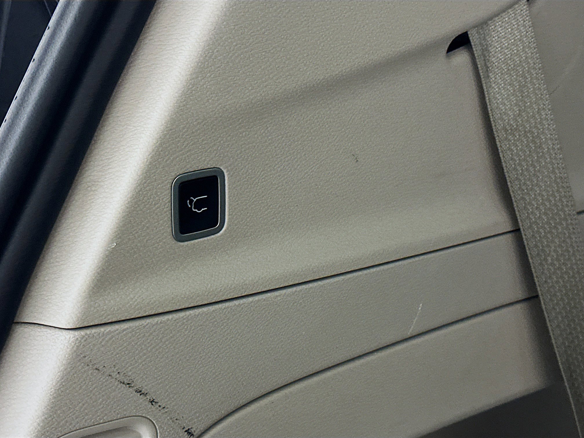 Used 2024 Chrysler Pacifica Touring-L FWD image 31