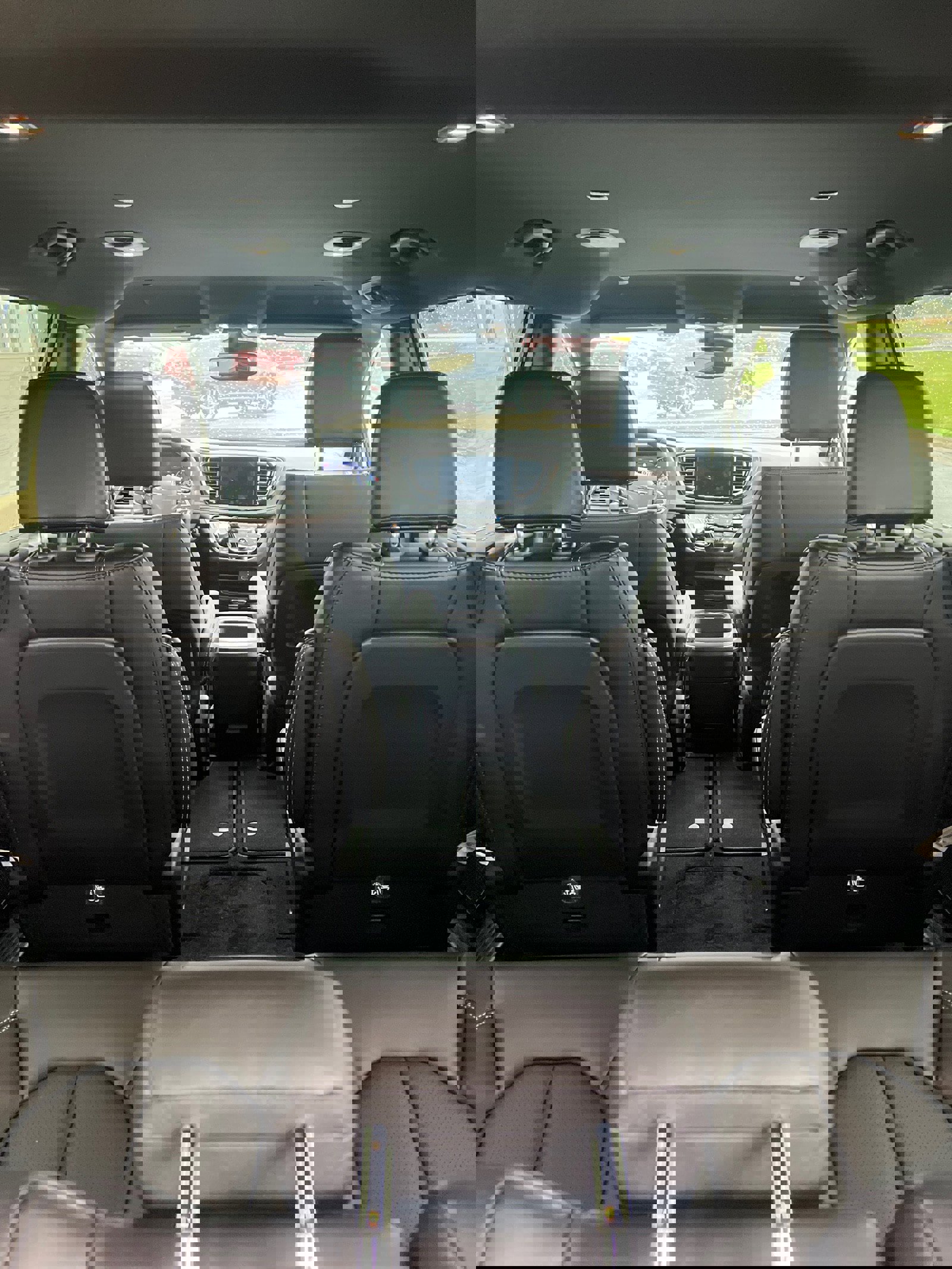 New 2026 Chrysler Pacifica Select image 8