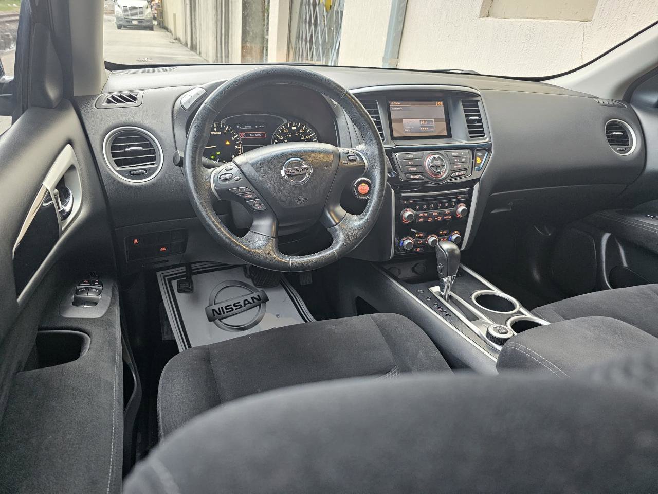 Used 2015 Nissan Pathfinder SV AWD/4WD image 21
