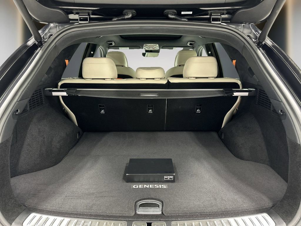 Certified 2026 Genesis GV70 3.5T Sport Prestige AWD/4WD image 13
