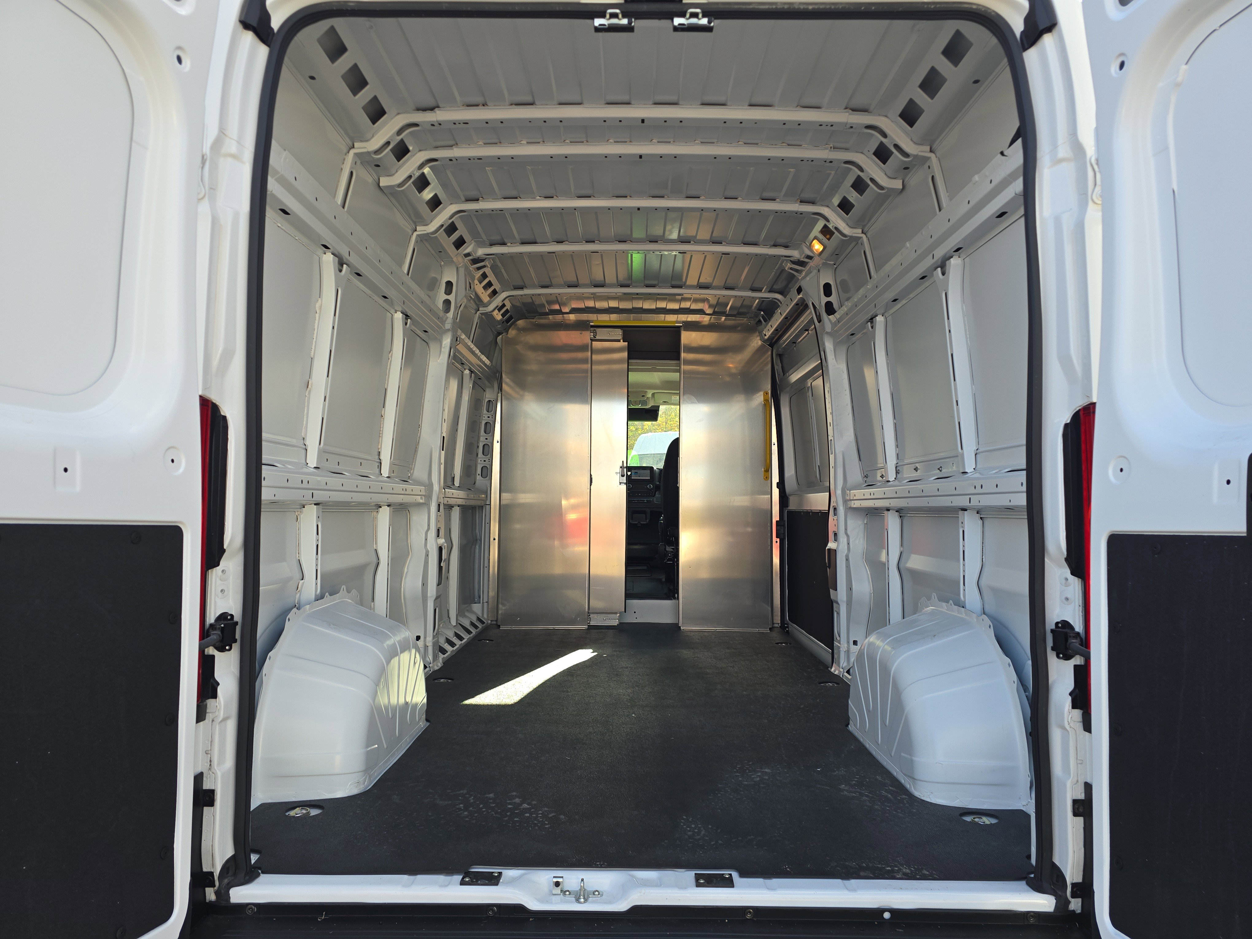 Used 2025 RAM ProMaster 2500 image 7