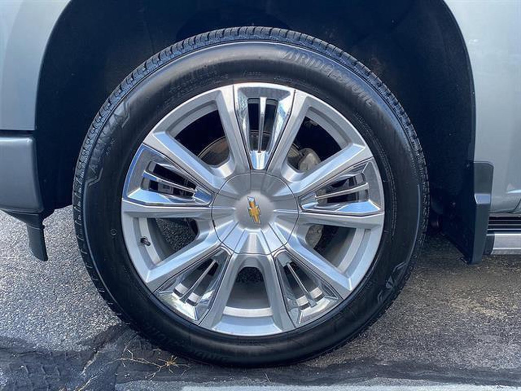 Used 2025 Chevrolet Silverado 1500 High Country AWD/4WD image 49