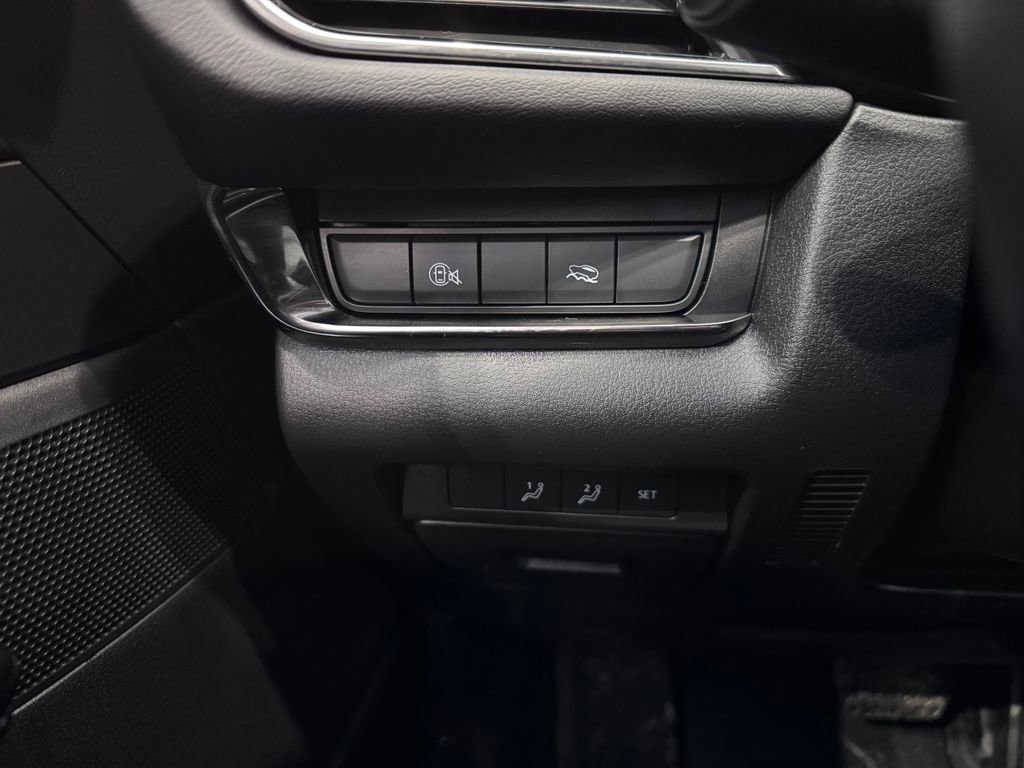 Used 2025 MAZDA CX-30 AWD 2.5 S w/ Preferred Package image 25