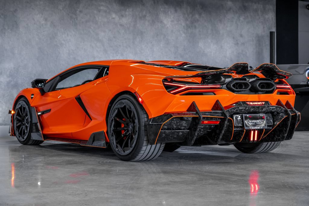 Used 2024 Lamborghini Revuelto AWD/4WD image 13