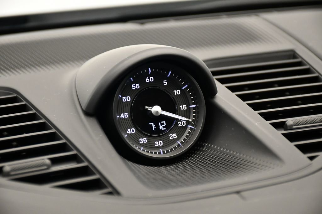 Certified 2024 Porsche Panamera 4 image 33