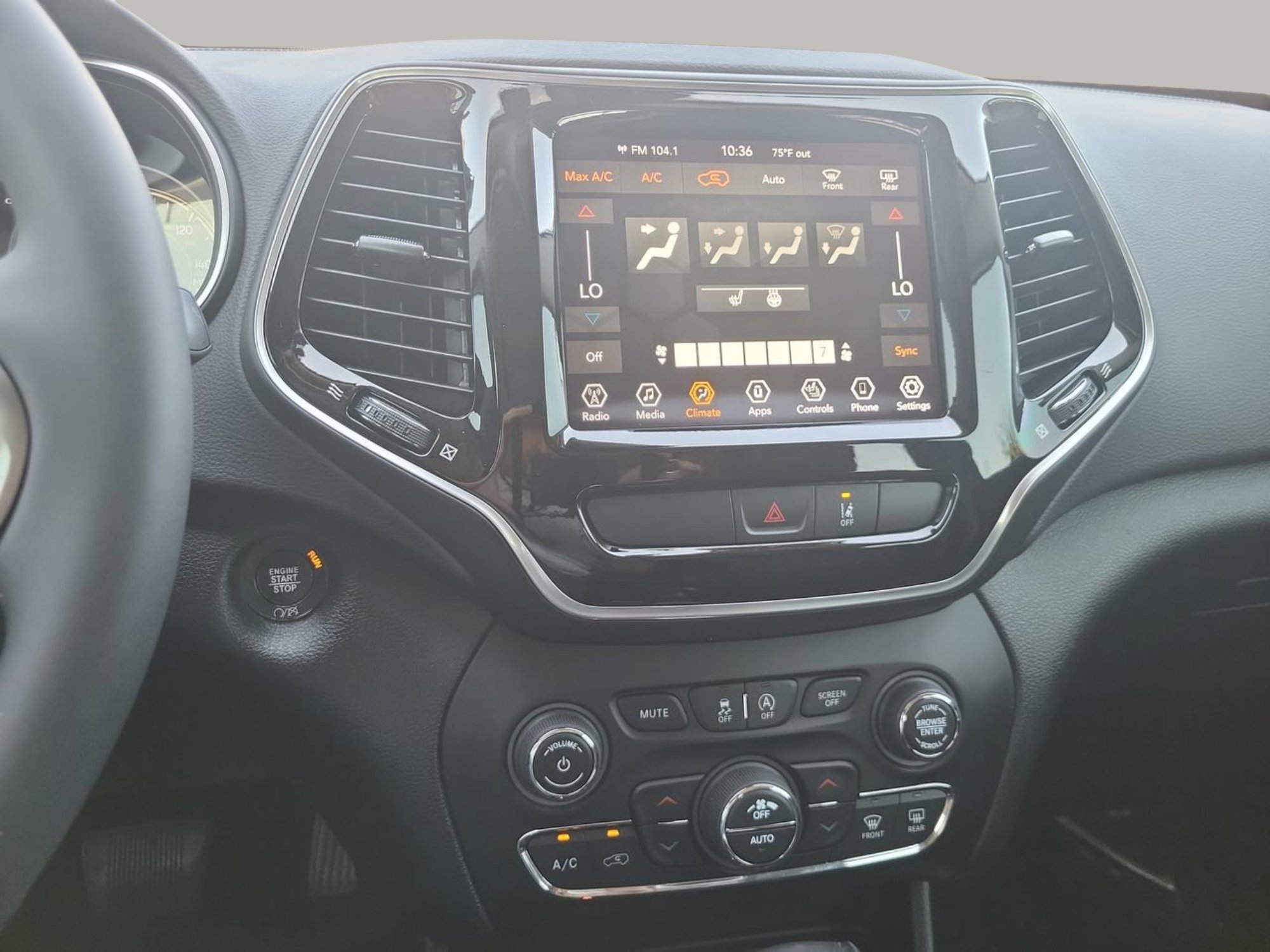 Used 2022 Jeep Cherokee Limited image 19