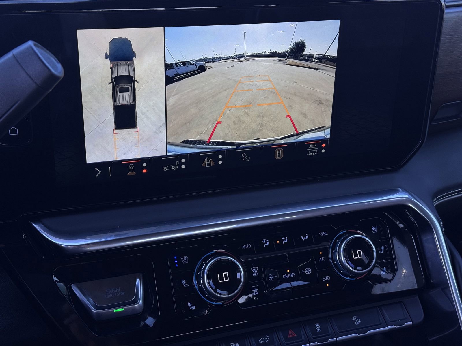 Used 2025 GMC Sierra 2500 Denali Ultimate image 19