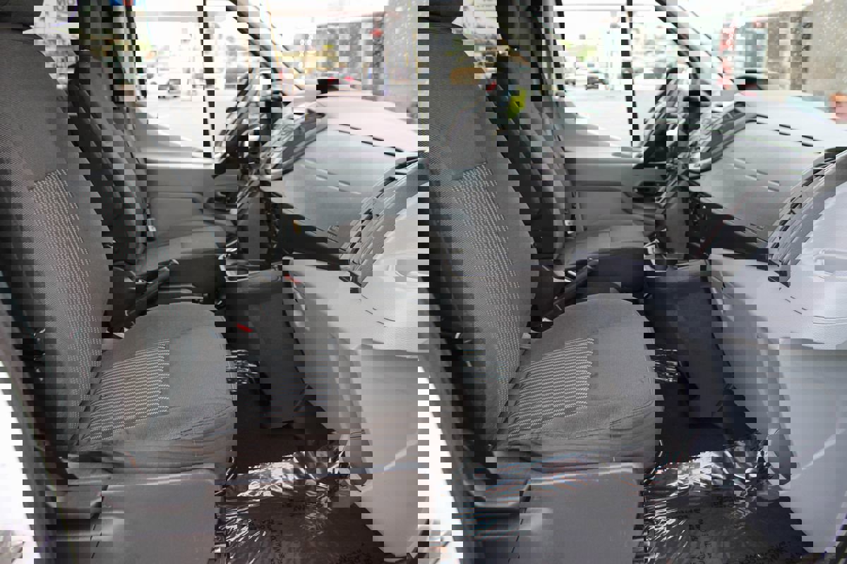 Used 2019 Ford Transit 150 XLT image 20