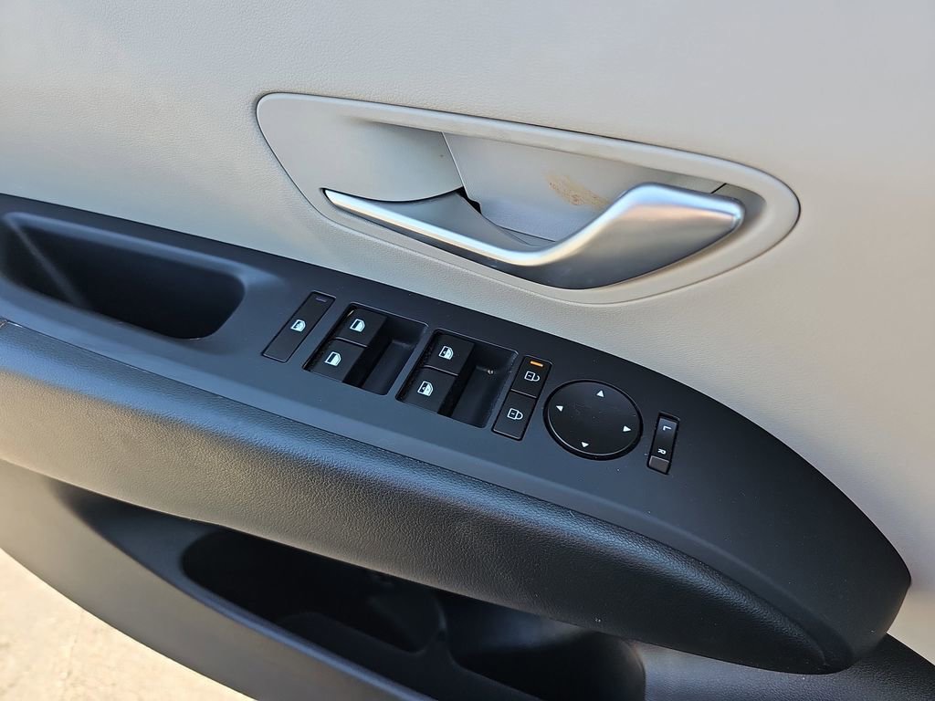 Used 2025 Hyundai Tucson SEL FWD image 33