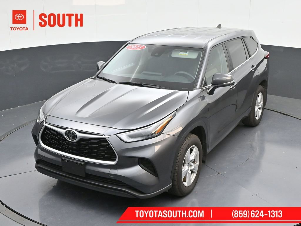 Used 2023 Toyota Highlander L image 53