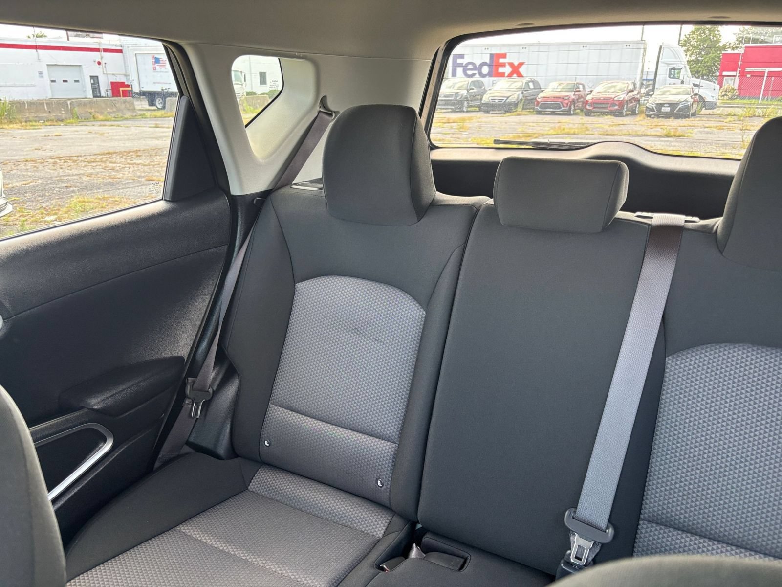 Used 2025 Kia Soul LX w/ LX Technology Package FWD image 30