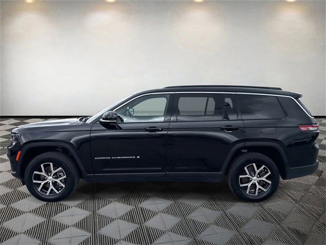 Used 2024 Jeep Grand Cherokee L Limited w/ Luxury Tech Group II image 2