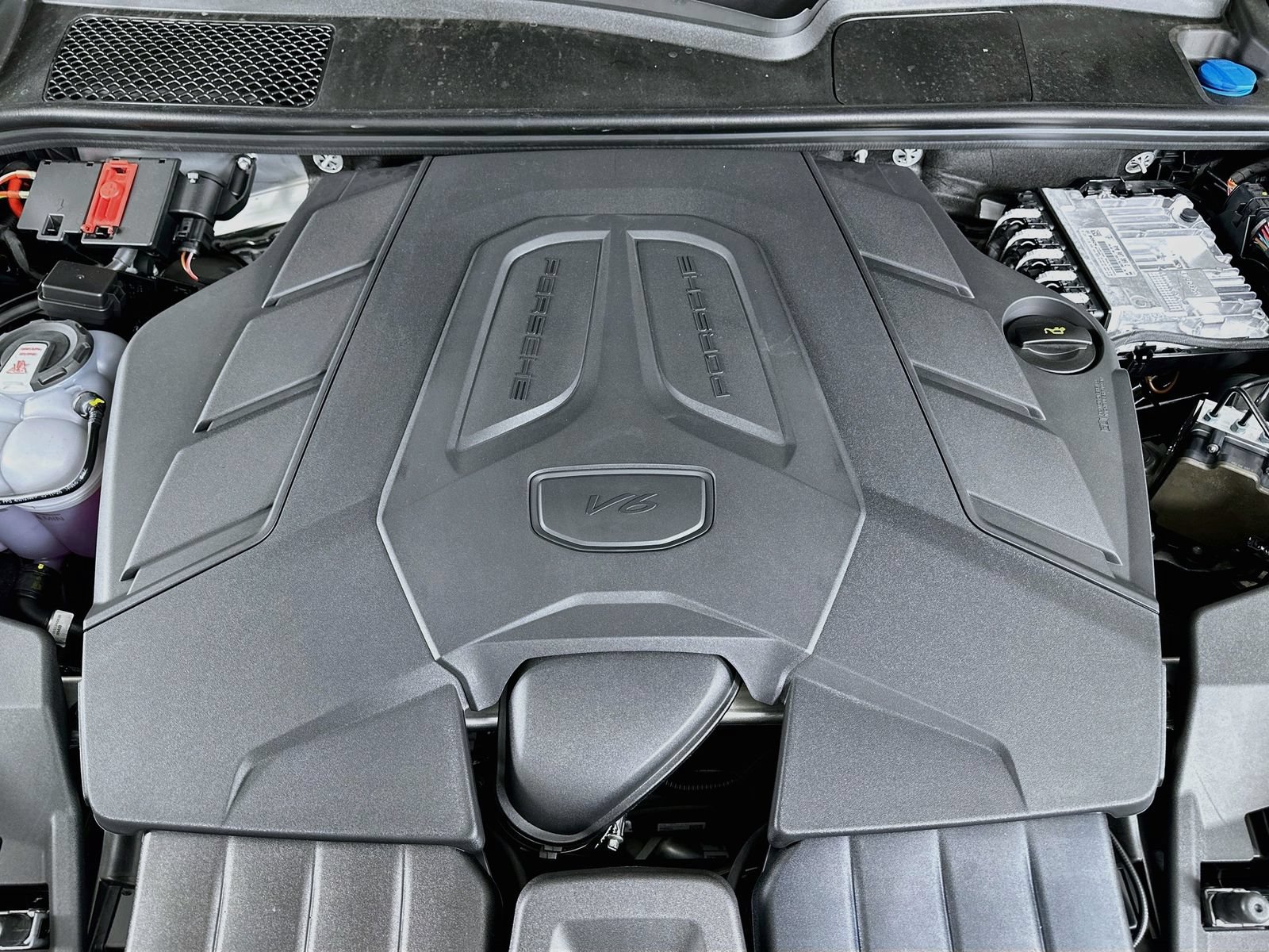 New 2026 Porsche Cayenne AWD/4WD image 13
