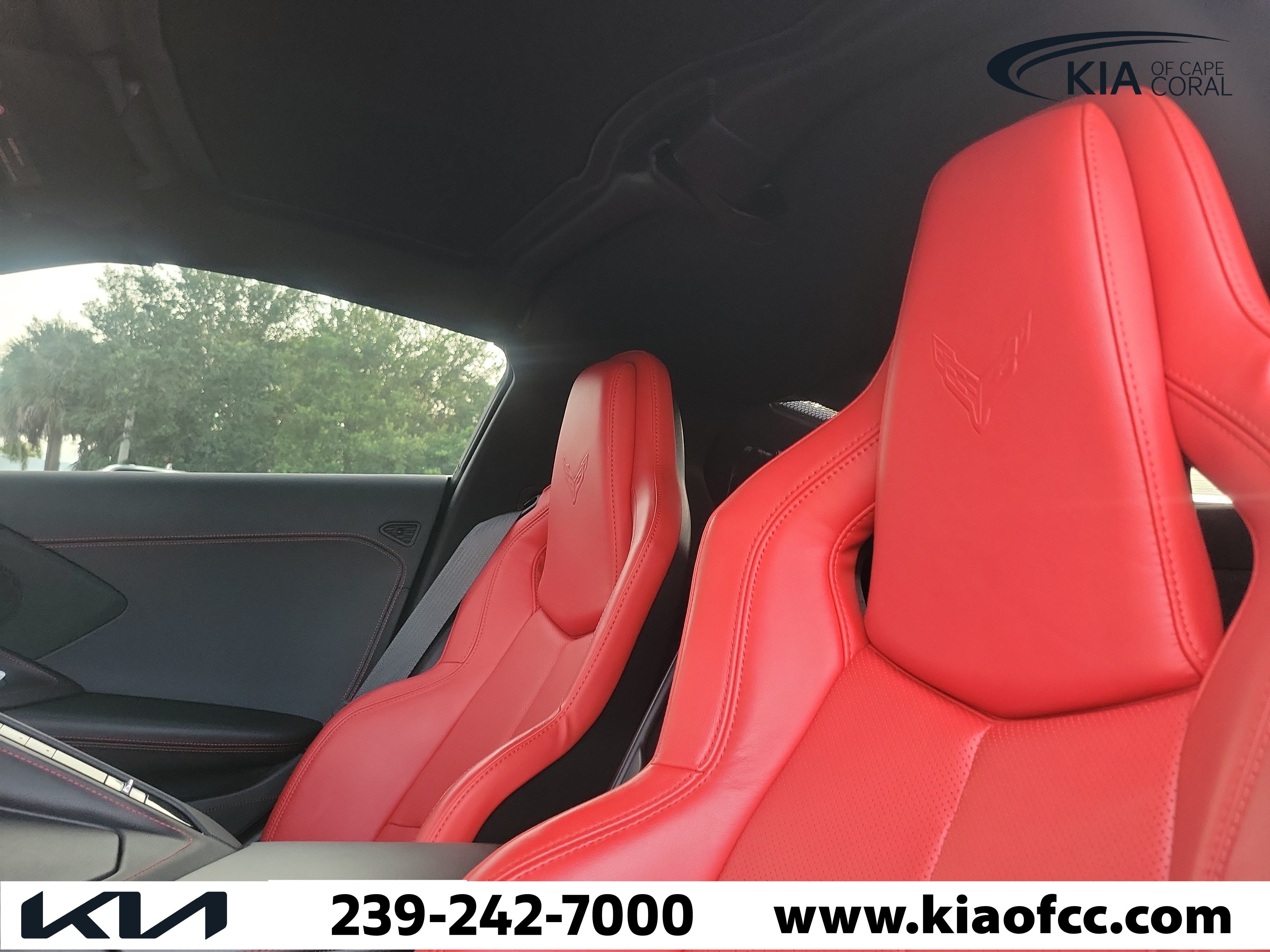 Used 2024 Chevrolet Corvette Stingray Coupe w/ 1LT RWD image 20