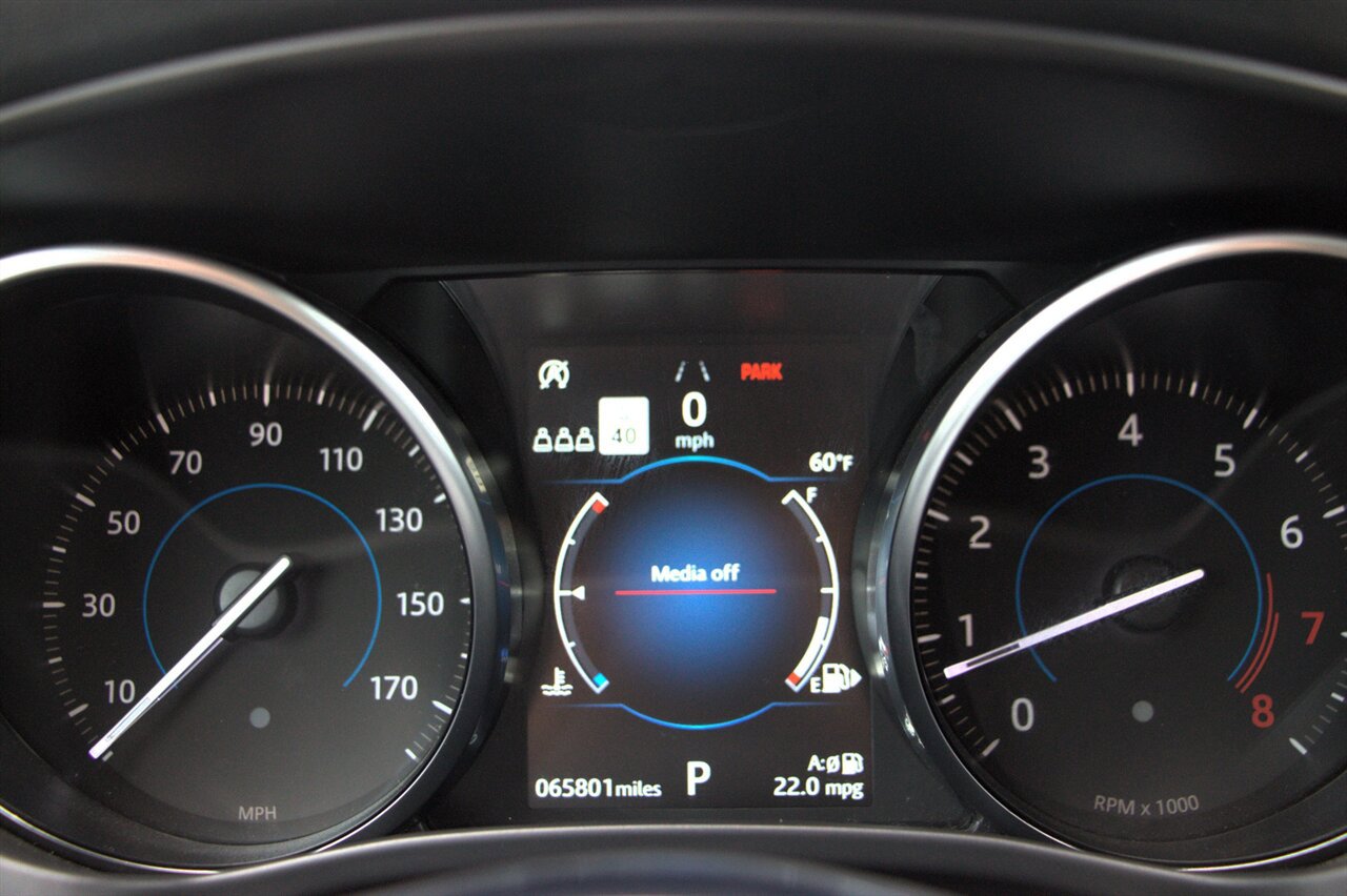 Used 2020 Jaguar F-PACE Prestige image 25