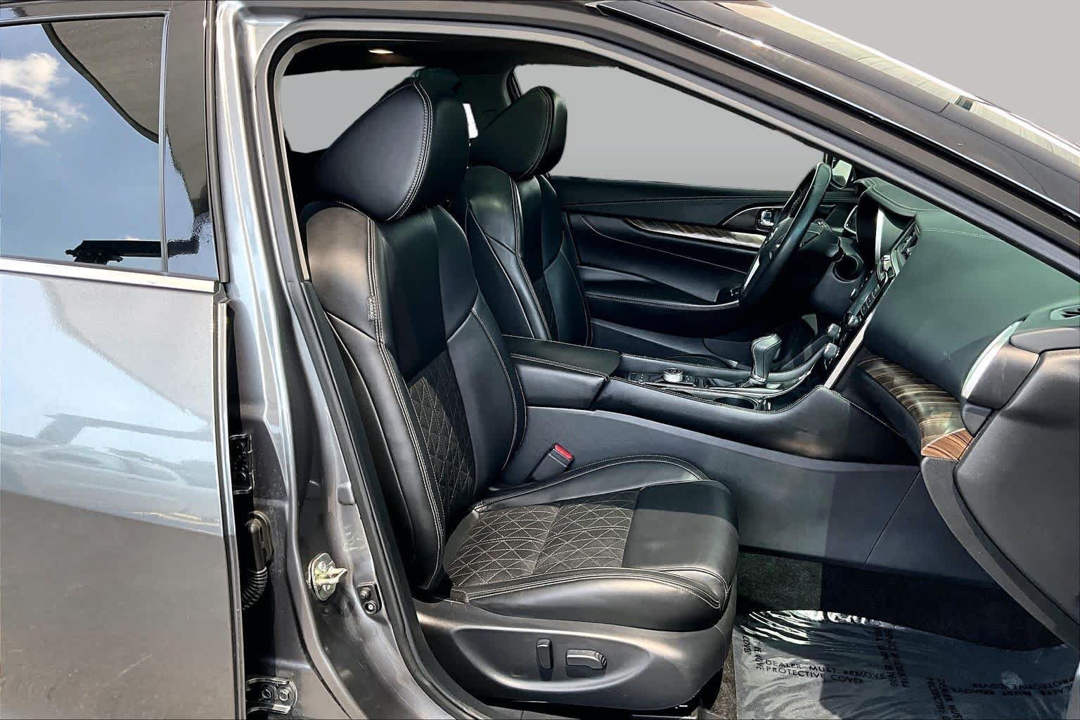 Used 2018 Nissan Maxima Platinum FWD image 9